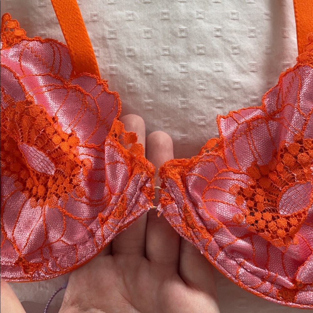 NWT Savage x Fenty Perfect Poppies Unlined Lace Demi Bra - Picture 6 of 15